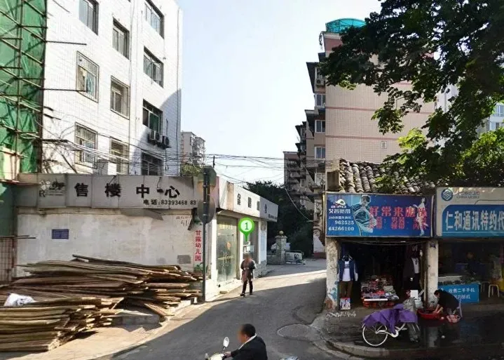 金鹏雅舍2室1厅1卫东南朝向2400.00元/月出租