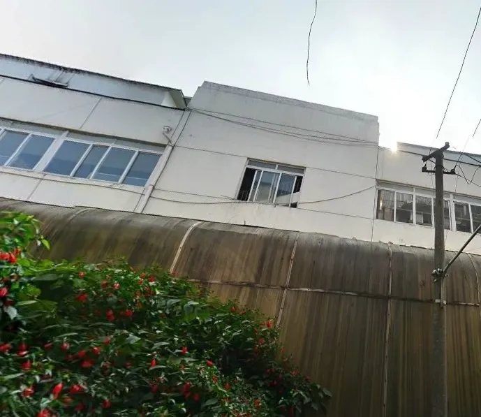 玉林七巷小区3室1厅1卫东南朝向2200.00元/月出租