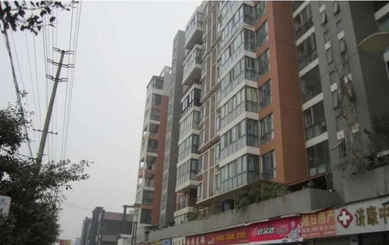 尚东美林3室2厅1卫东南朝向2100.00元/月出租