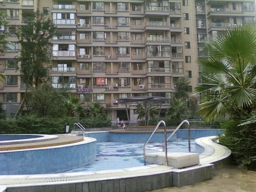 颐和家园2室1厅1卫南朝向2700.00元/月出租