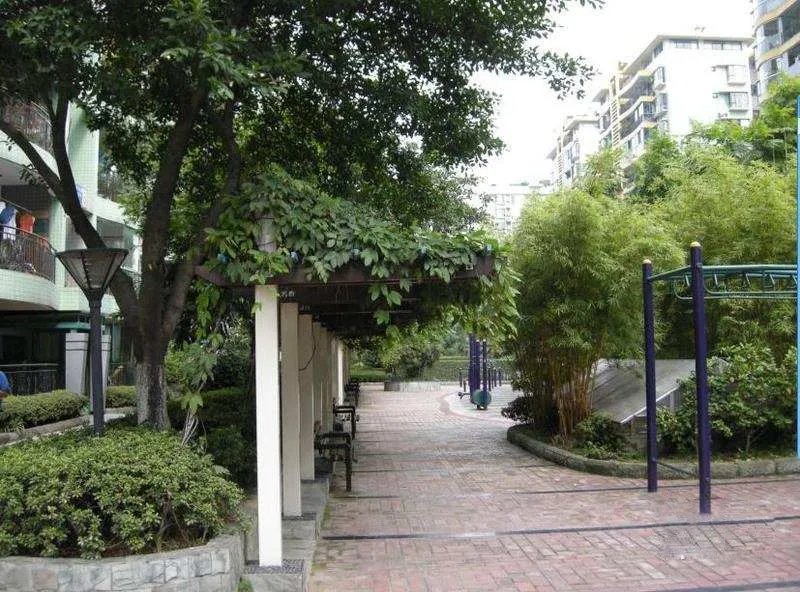 名士公馆2室1厅2卫西朝向3400.00元/月出租