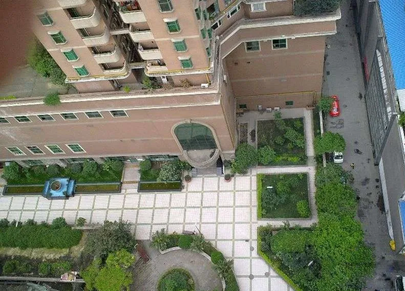 万和苑3室1厅2卫东南朝向5000.00元/月出租