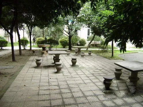 泰庄花园2室1厅1卫东南朝向2300.00元/月出租