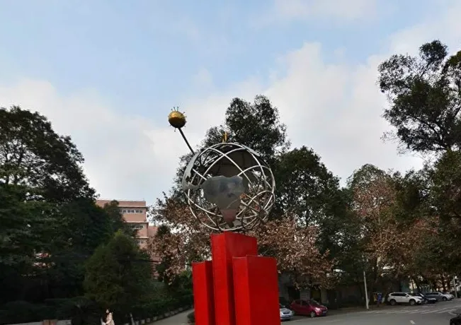 海桐小区一期2室1厅1卫东南朝向1900.00元/月出租