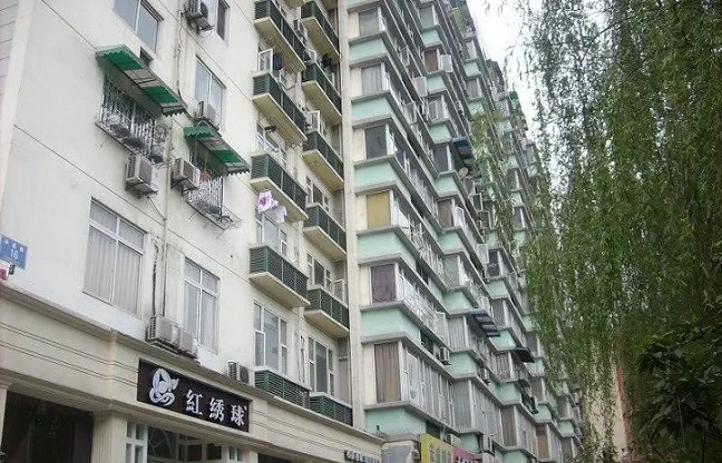 在水一方1室1厅1卫南朝向1620.00元/月出租