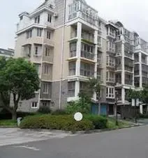 德馨园3室1厅1卫南朝向2300.00元/月出租