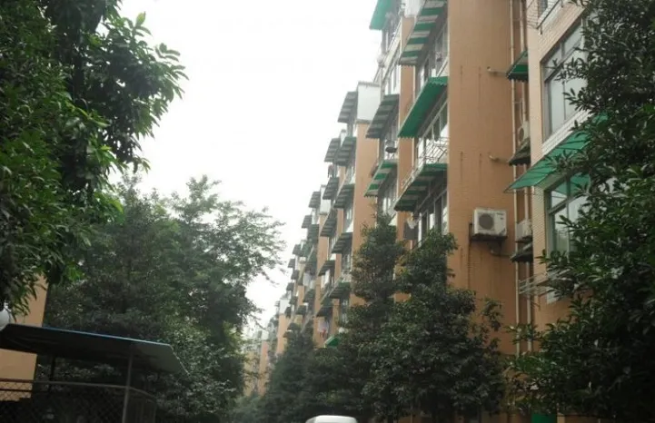 西藏阳光苑3室2厅2卫南朝向2900.00元/月出租