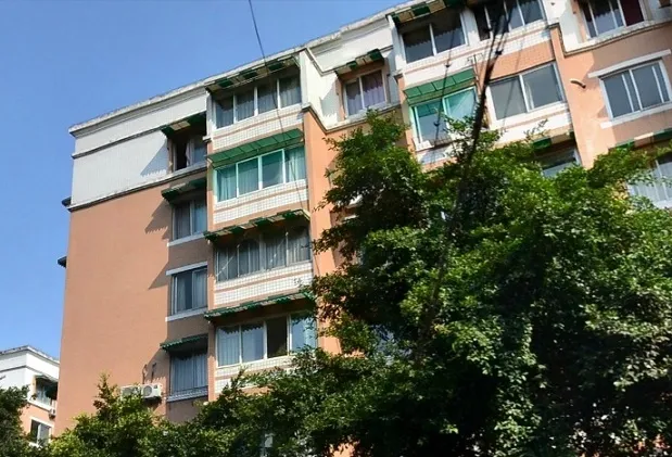 西藏阳光苑3室2厅2卫东南朝向2900.00元/月出租