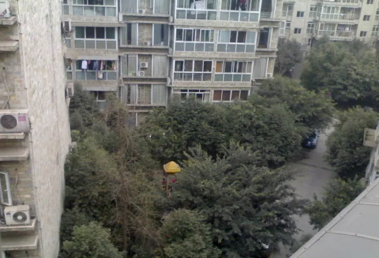 校园春天广场3室2厅2卫南朝向2900.00元/月出租