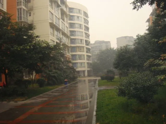 四季香榭2室1厅1卫东南朝向2200.00元/月出租