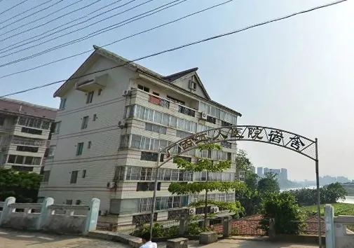 广西工人医院宿舍区2室1厅1卫南北朝向1400.00元/月出租