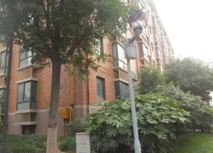 蔚蓝花城3室2厅2卫东南朝向1600.00元/月出租