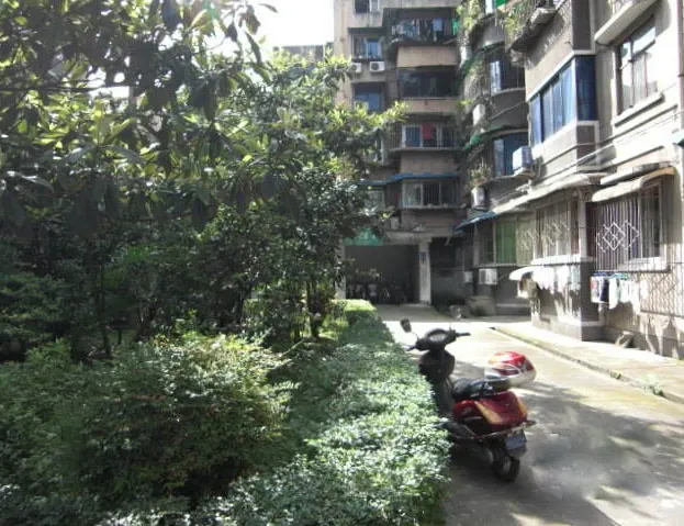 营通巷1号院3室1厅1卫东南朝向1500.00元/月出租