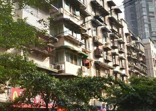 百家苑3室1厅1卫东南朝向2500.00元/月出租