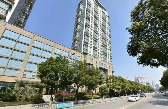 柳逸花苑4室2厅3卫南朝向9000.00元/月出租