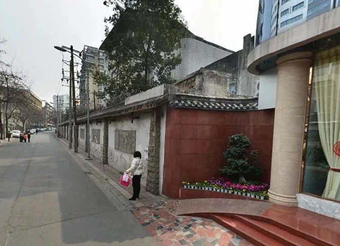 倒桑树街小区3室1厅1卫东南朝向3200.00元/月出租