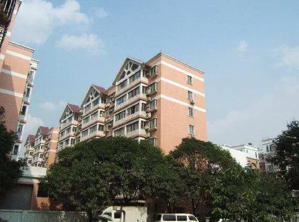 翠景台3室2厅1卫东南朝向1600.00元/月出租