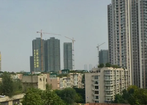 海棠名居3室1厅2卫东朝向3000.00元/月出租