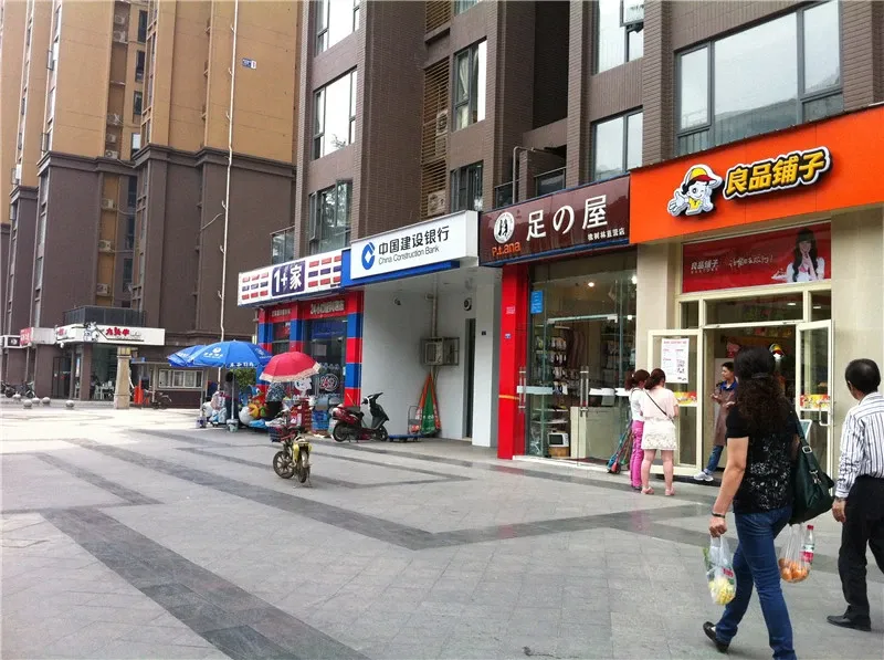 望江橡树林二期4室2厅2卫南朝向4800.00元/月出租