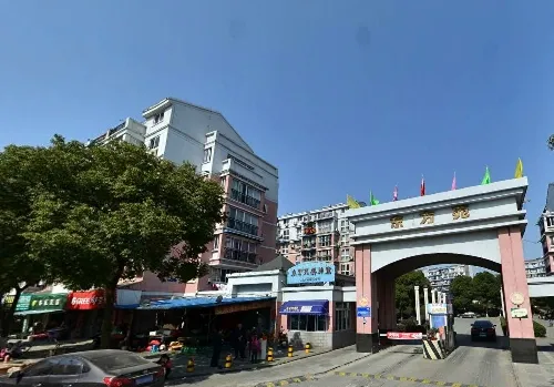 东方苑2室1厅1卫南朝向1700.00元/月出租