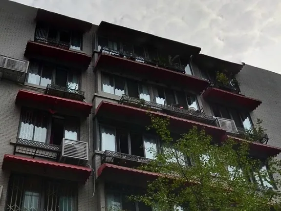 五世同堂3室2厅2卫南朝向2600.00元/月出租