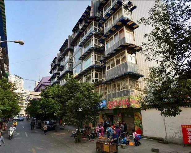 西安北路三巷小区2室1厅1卫南北朝向2000.00元/月出租