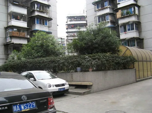 树蓓街1号院3室1厅1卫南朝向1000.00元/月出租