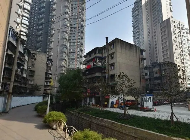 饮马河街13号院2室1厅1卫东南朝向2100.00元/月出租