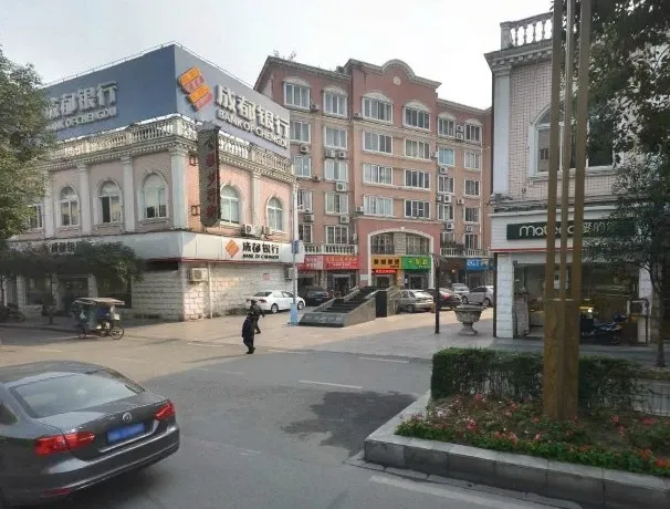 整租·工行家属院 4室2厅 西南/西