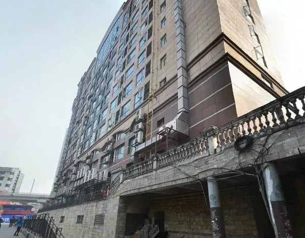 高盛中心1室1卫南朝向2000.00元/月出租