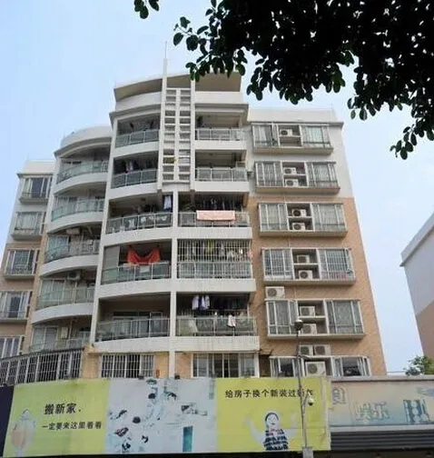 北滘南源商业街2室2厅1卫东南朝向1100.00元/月出租