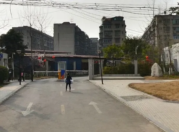 永兴佳苑1室1厅1卫南朝向1800.00元/月出租