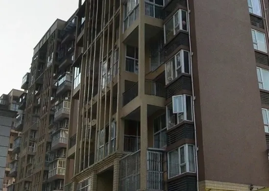 香界3室2厅2卫东南朝向1550.00元/月出租