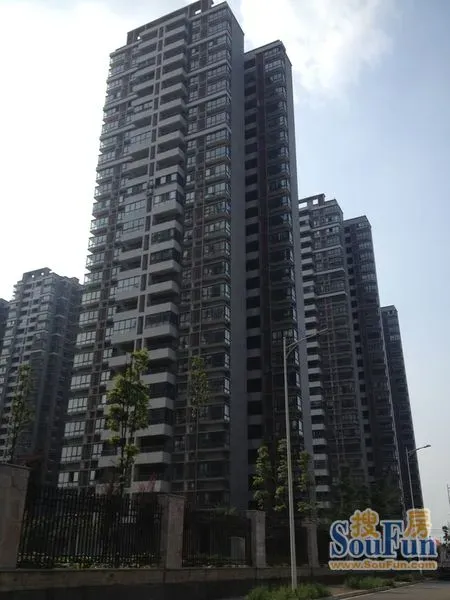 交大樟菊园2室2厅1卫东南朝向1700.00元/月出租