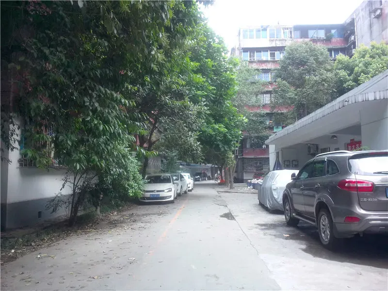 菊乐路98号院1室1厅1卫东南朝向2200.00元/月出租