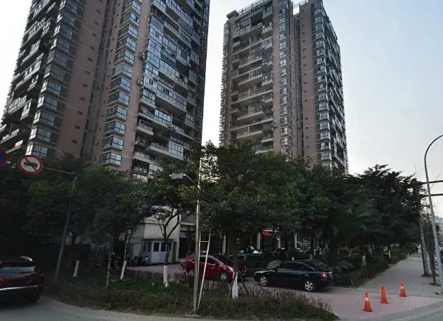 水映兰庭2室1厅1卫东朝向2300.00元/月出租