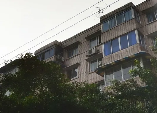 草堂北路7号院3室1厅1卫东朝向1800.00元/月出租
