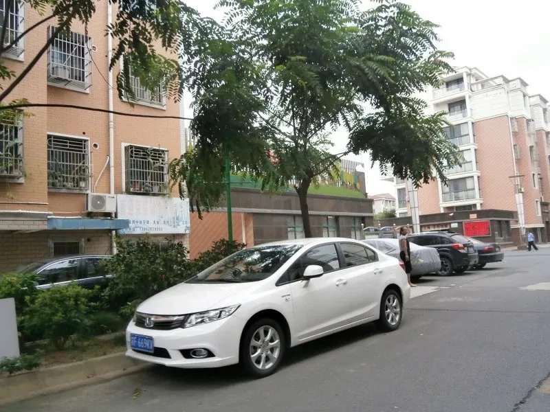 长龙三村3室2厅1卫南朝向1500.00元/月出租