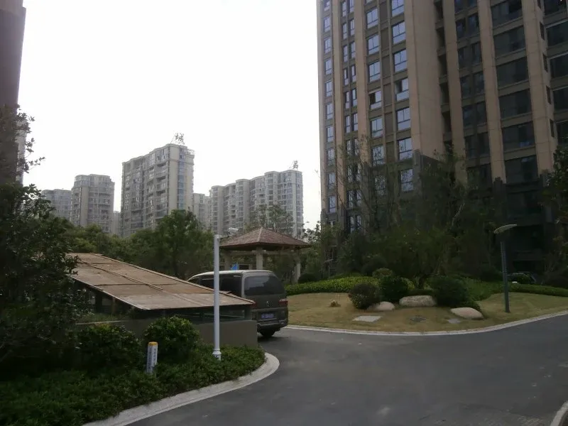 御景华庭3室2厅1卫南朝向2200.00元/月出租