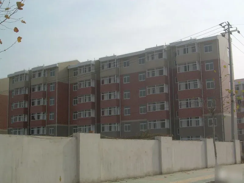 百合花园3室1厅1卫南朝向2800.00元/月出租