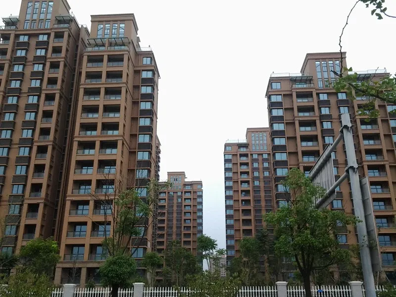 宝丽茗苑3室1厅2卫南朝向3100.00元/月出租