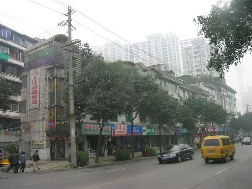 东安南路17号院2室1厅1卫东南朝向1500.00元/月出租