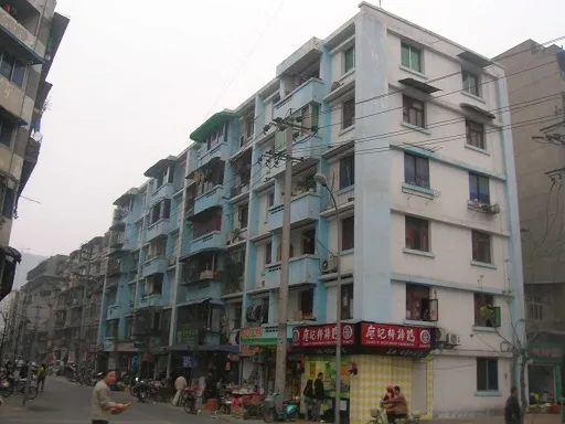 较场坝西街小区2室2厅1卫东南朝向2100.00元/月出租