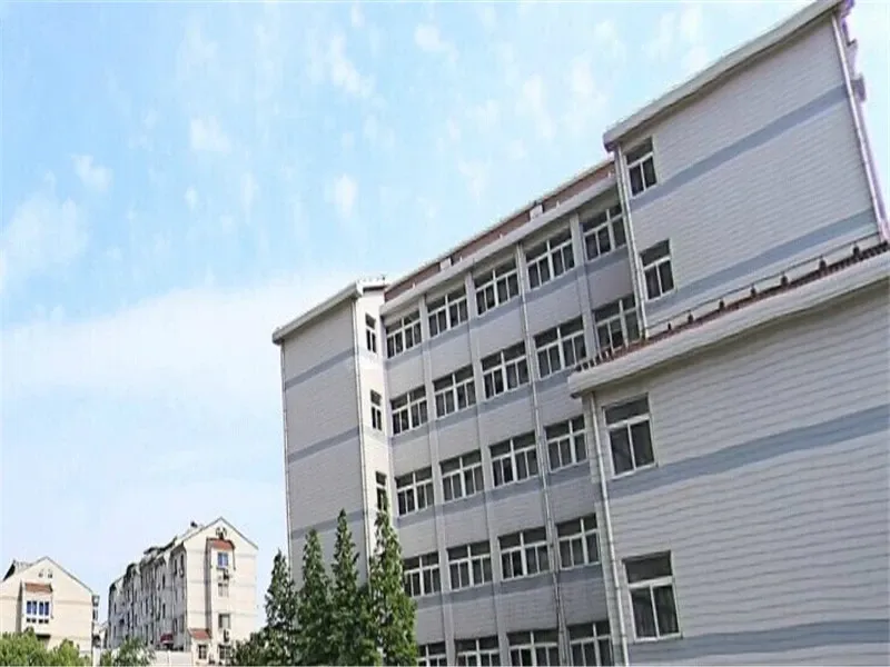 元丰宜家3室2厅1卫南朝向3500.00元/月出租