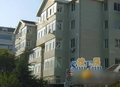 招商花园3室2厅2卫南北朝向6000.00元/月出租