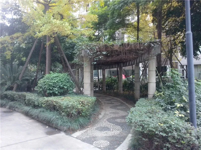 上锦雅筑2室2厅1卫东朝向2500.00元/月出租