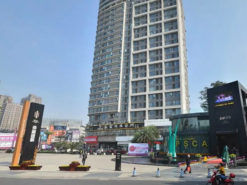 西锦国际二期2室1厅1卫东南朝向3200.00元/月出租