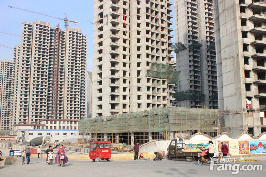 图片名称:最新工程进度实景图(2014-12-23) 标签: 临沂 华前城市广场