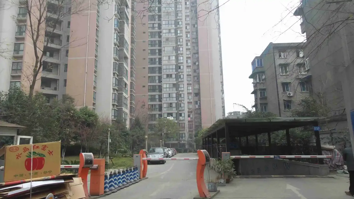 整租·水映兰庭3室2厅