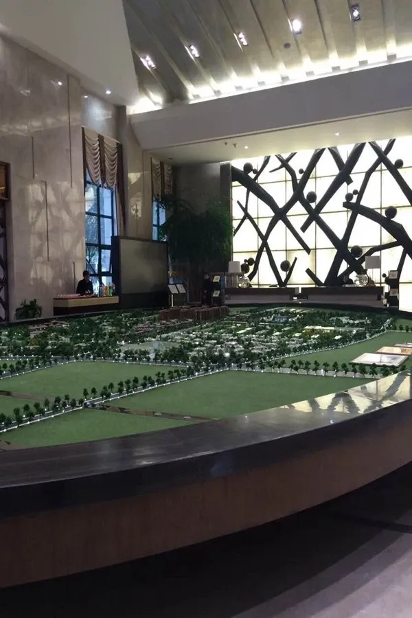 三利麓山城4室2厅2卫南北朝向3500.00元/月出租